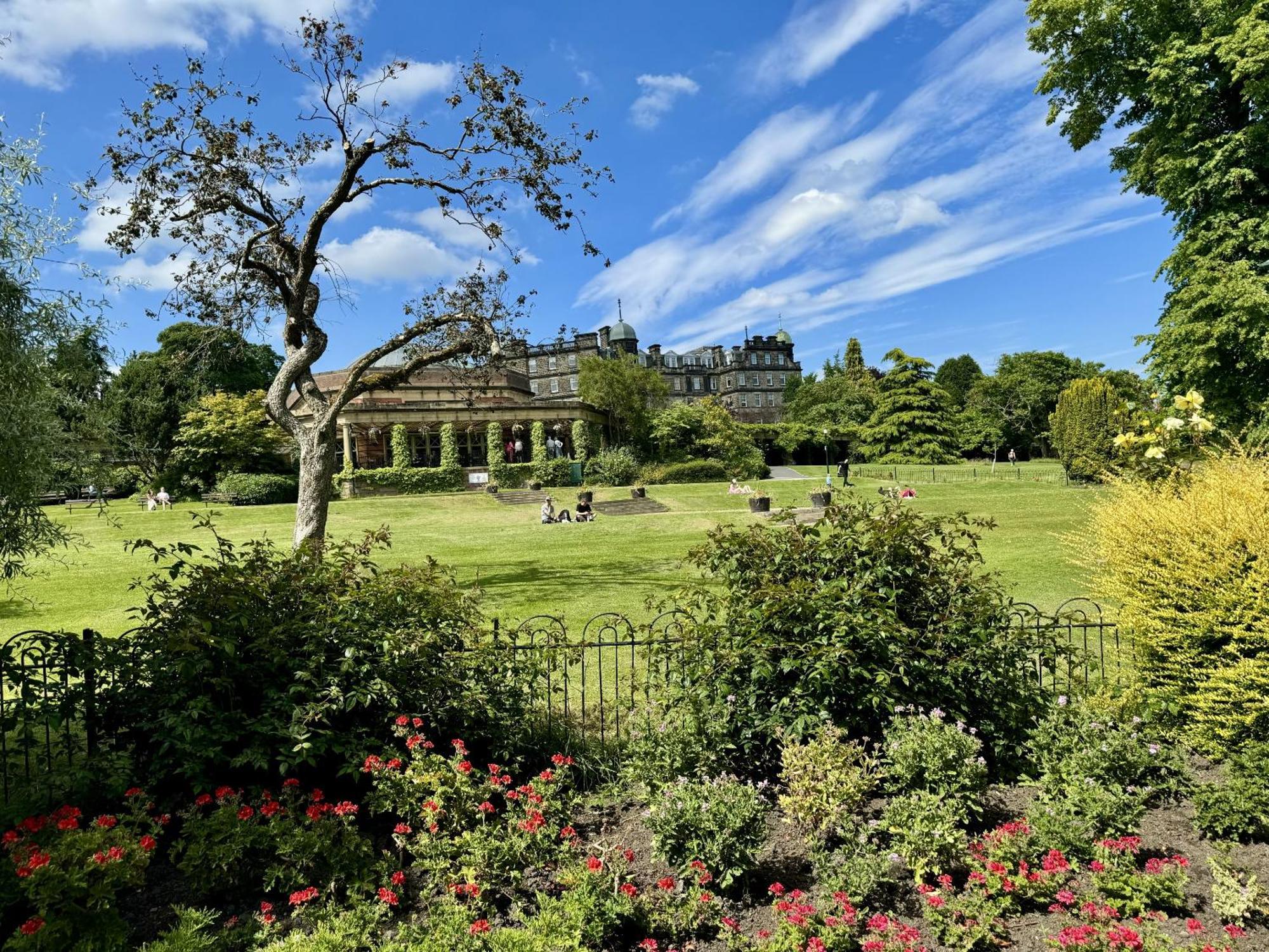 The Crown View - Luxury Apartment - Free Parking Nearby Harrogate Exteriér fotografie